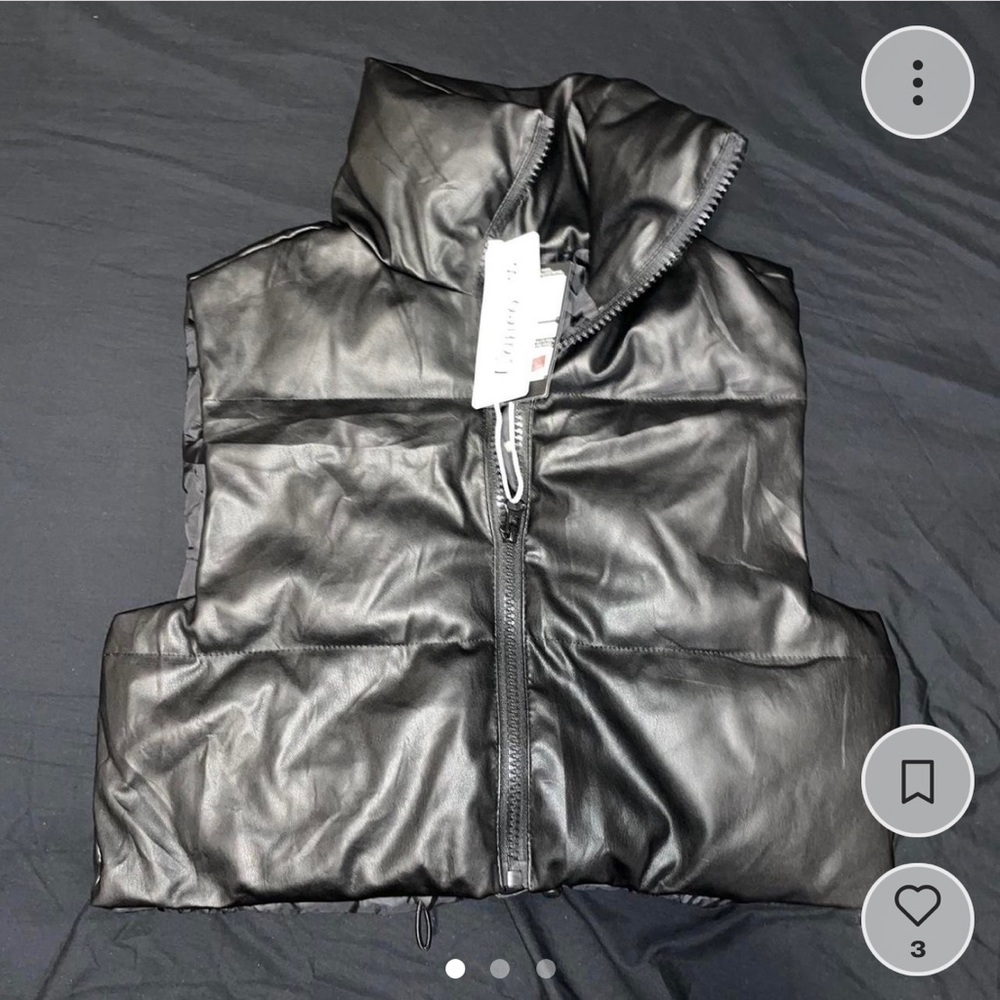 Trendy leather jacket 🖤